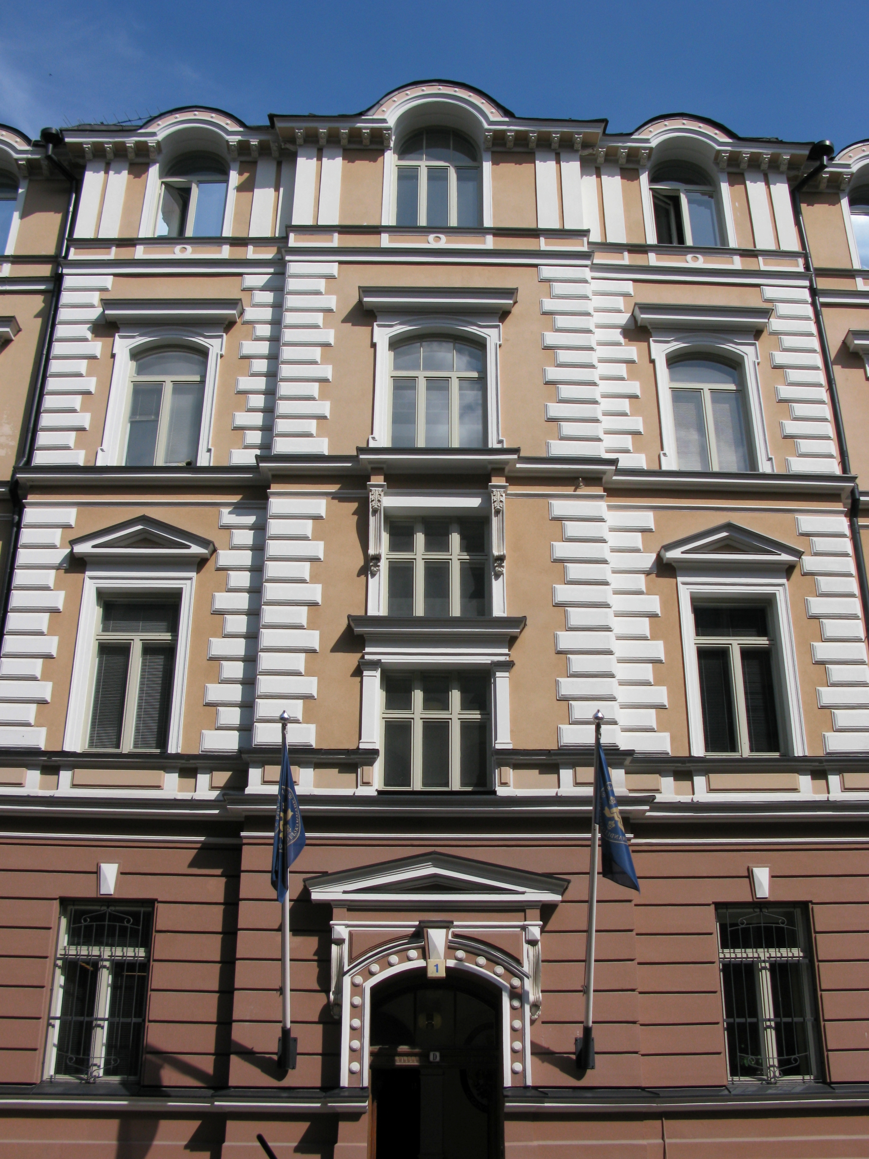 Yhdistyksen toimisto sijaitsee Turussa osoitteessa Puolalankatu 1 D, 4 krs.